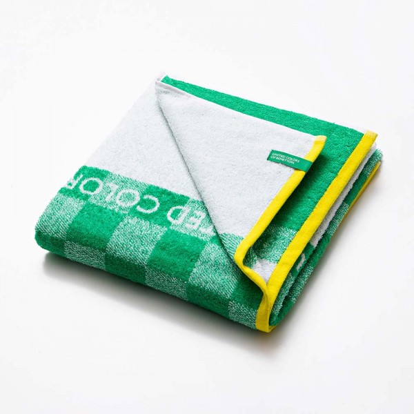Toalla de playa 140x70cm cuadros verdes kids benetton